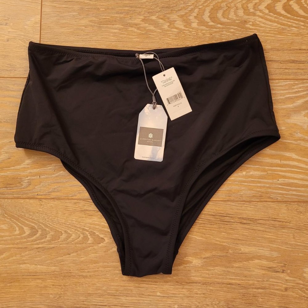 130. Everyday Sunday bikini bottom. Black. Size X. NWT